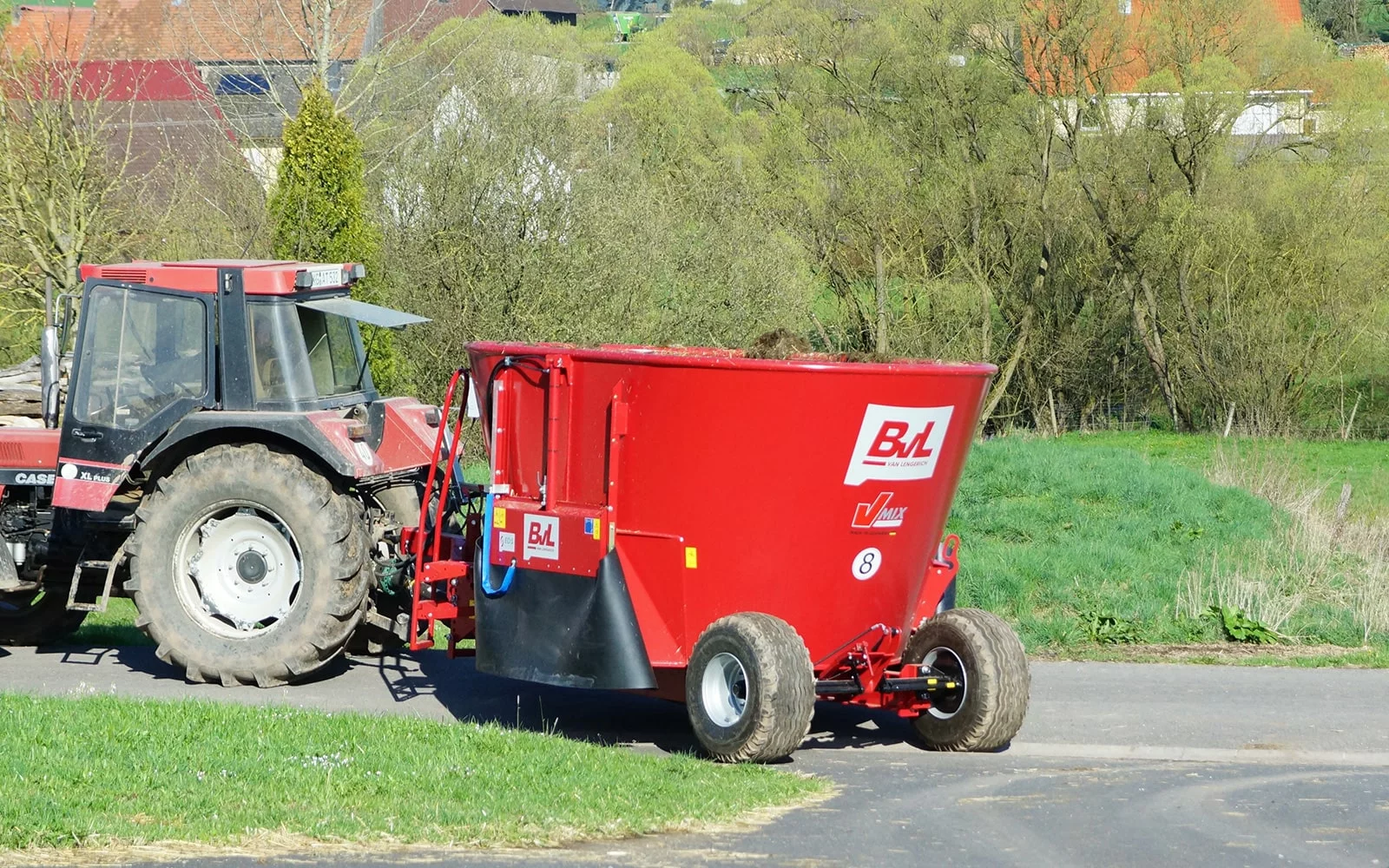 BvL feed mixer vs Jaylor Feed Wagon from Michaels Moama